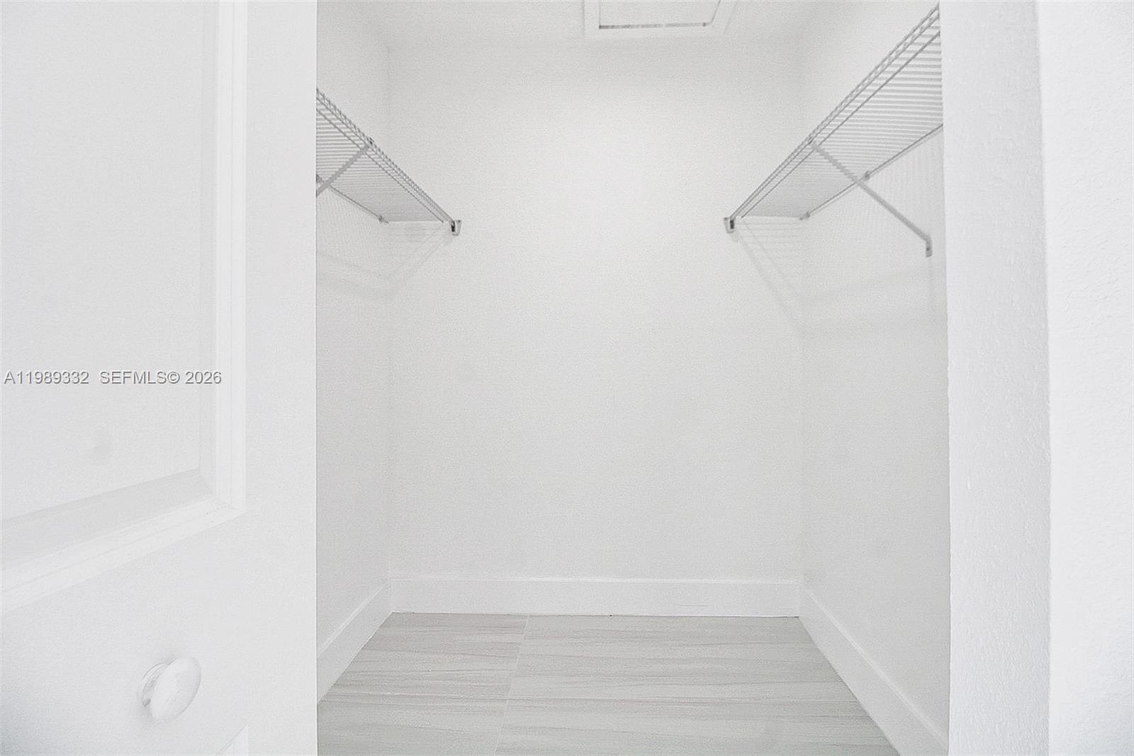 8961 SW 6th St Miami, FL 33174