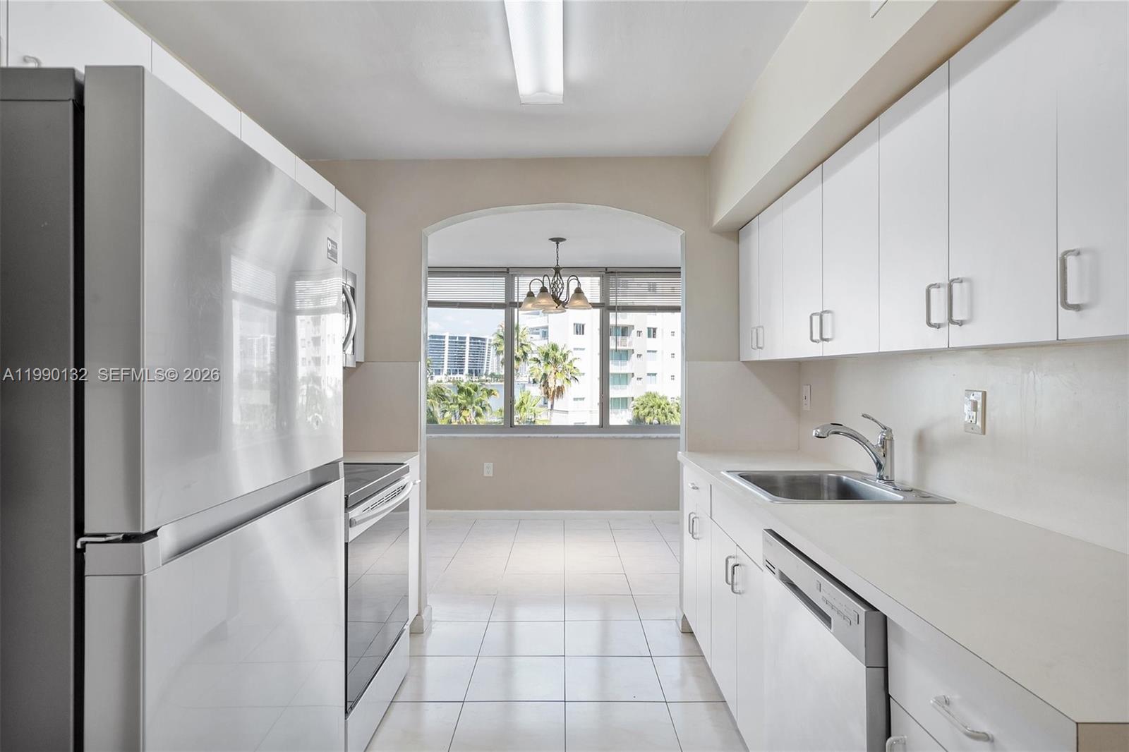 250 180th Dr #456 Sunny Isles Beach, FL 33160