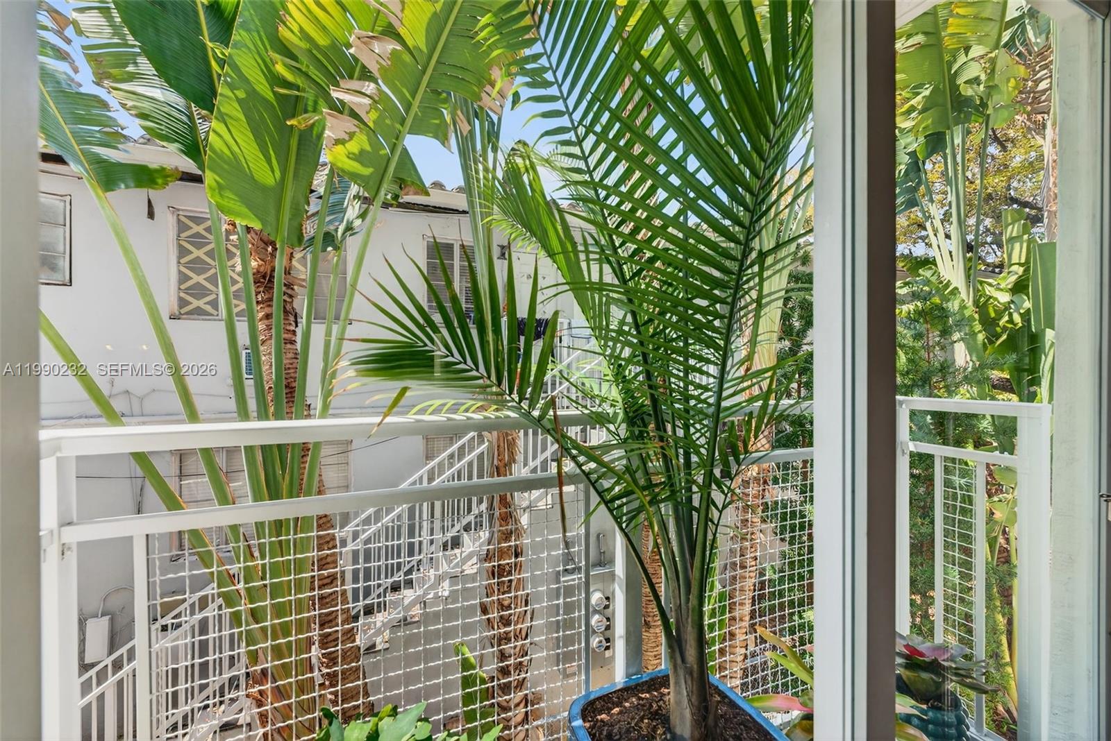 630 85th St #104 Miami Beach, FL 33141