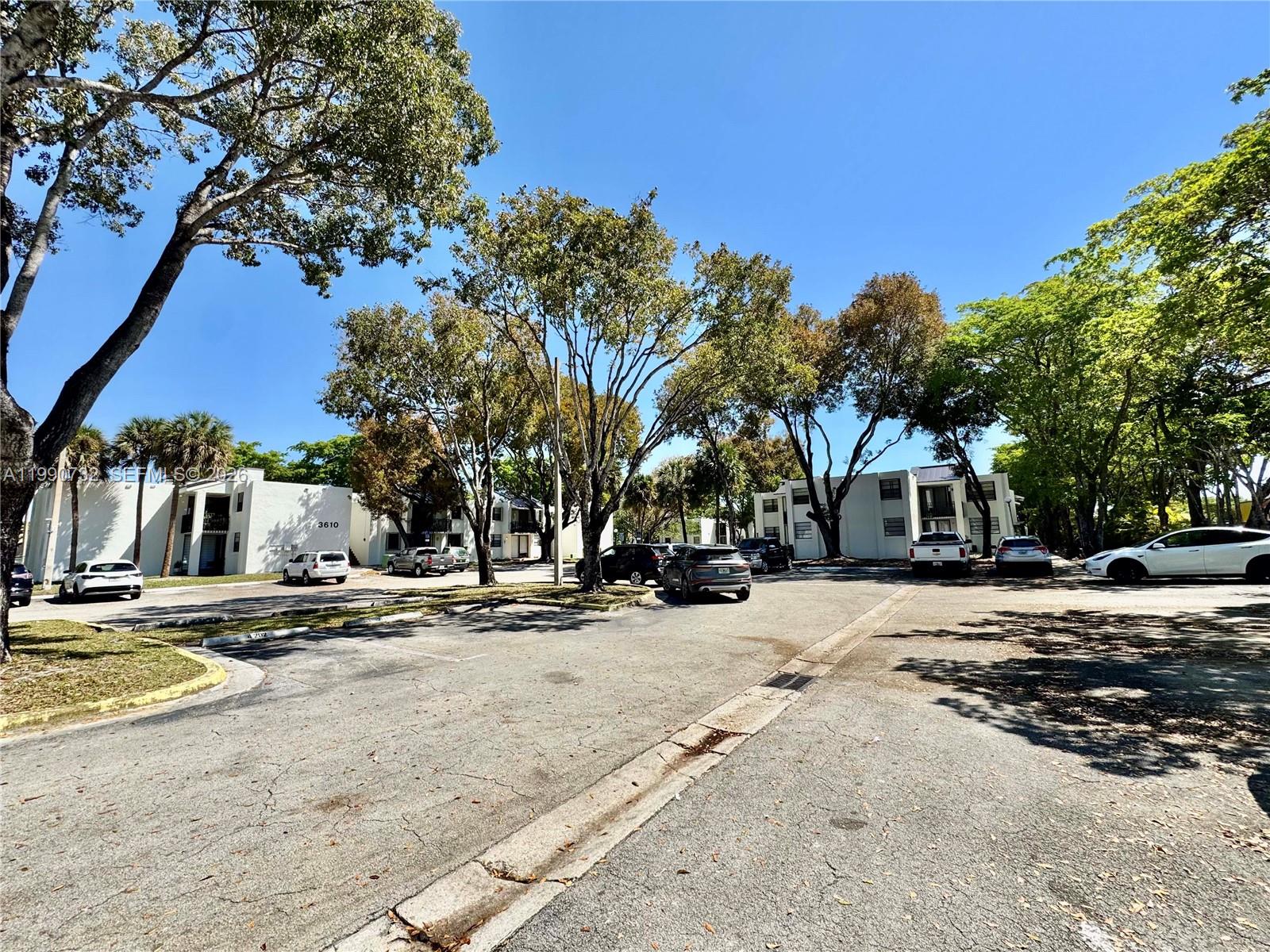 3610 SW 114th Ave #4-202 Miami, FL 33165