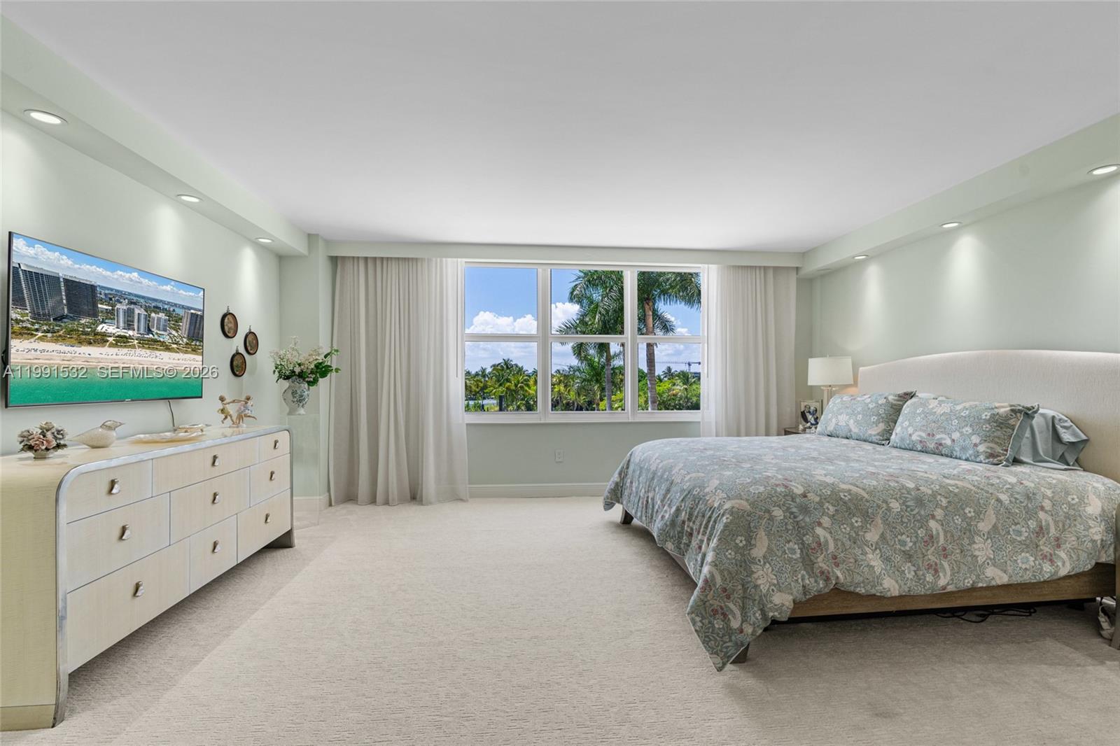 9801 Collins Ave #5R Bal Harbour, FL 33154