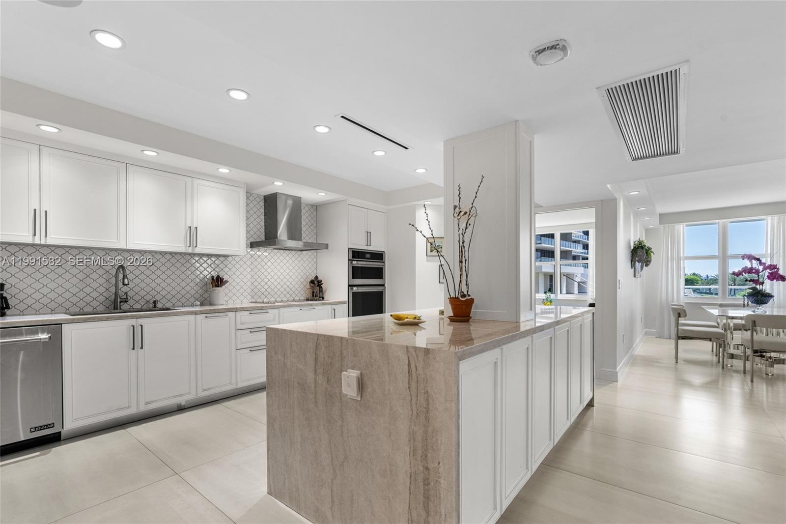 9801 Collins Ave #5R Bal Harbour, FL 33154