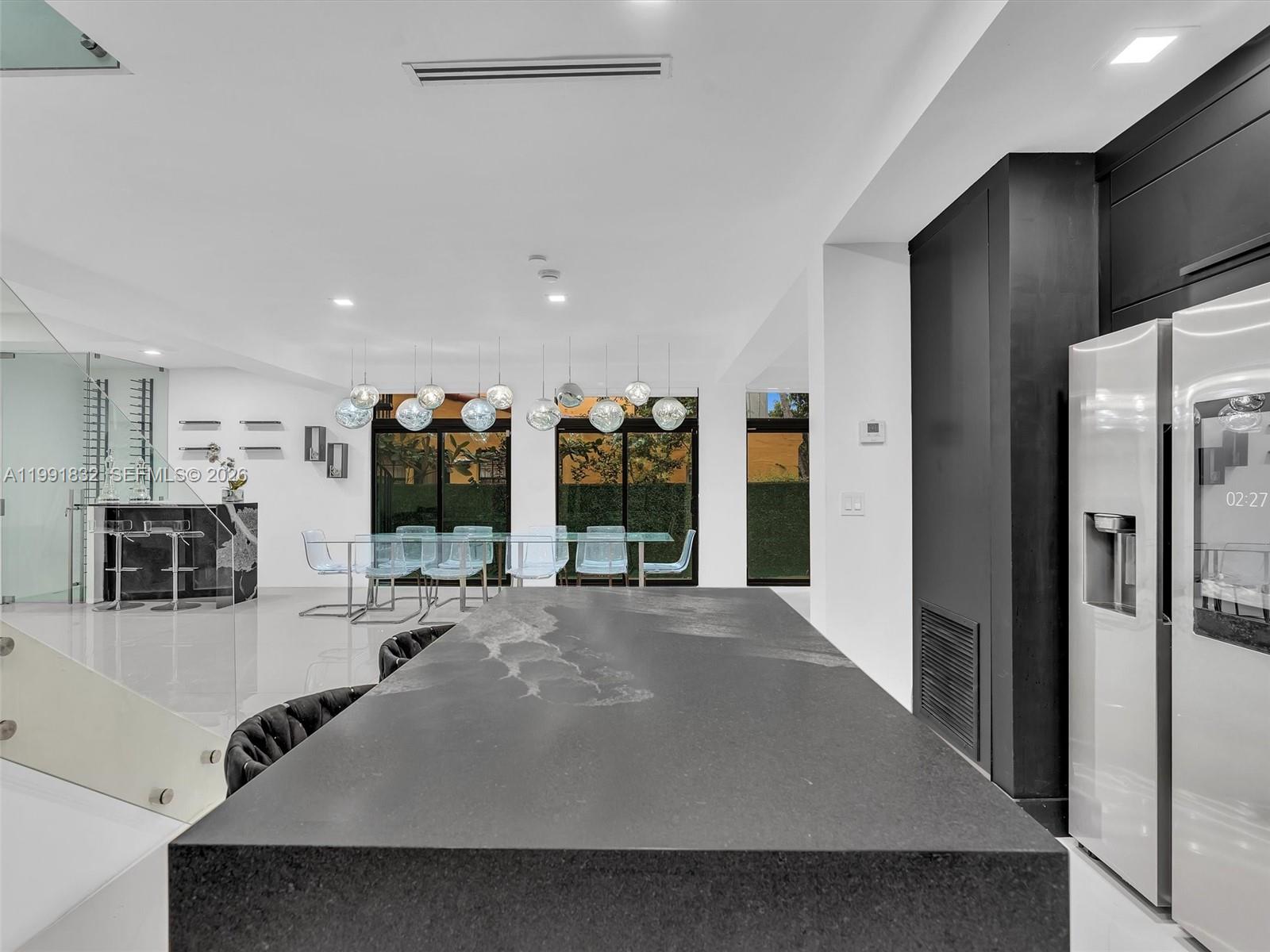 3010 Alton Rd Miami Beach, FL 33140