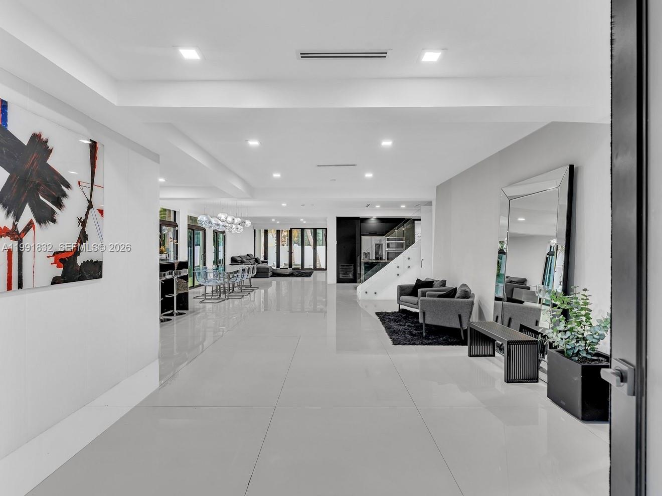 3010 Alton Rd Miami Beach, FL 33140