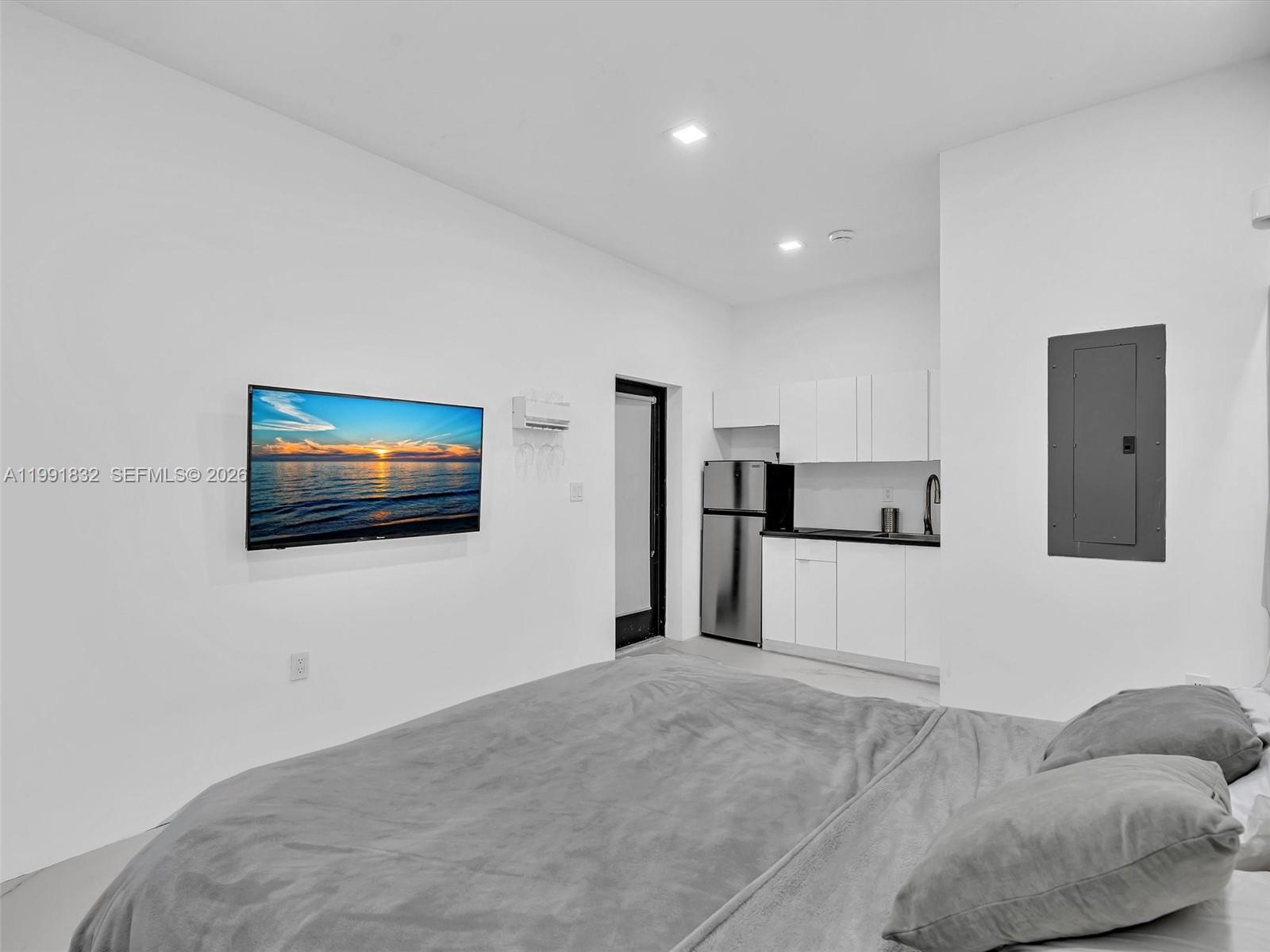 3010 Alton Rd Miami Beach, FL 33140