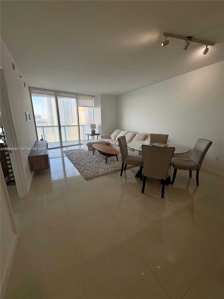 image Icon Brickell II5