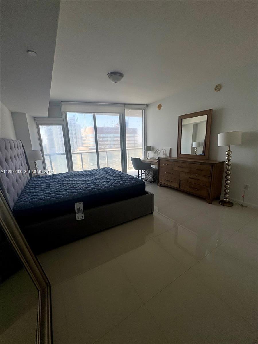 image Icon Brickell II7