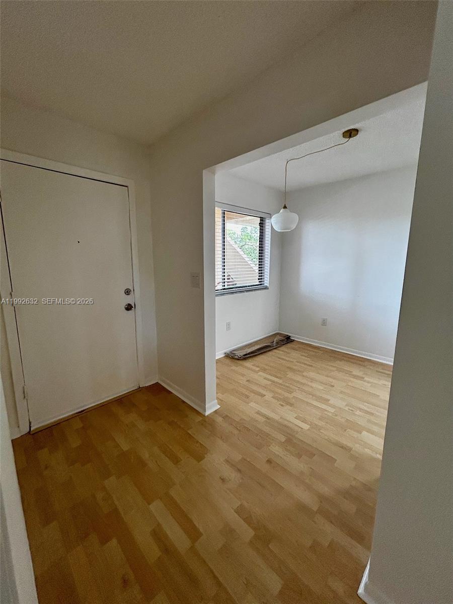 7451 NW 16th St #304 Plantation, FL 33313