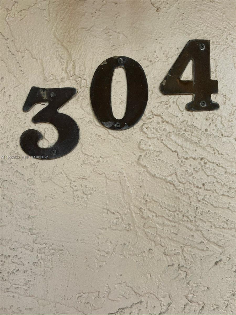 7451 NW 16th St #304 Plantation, FL 33313