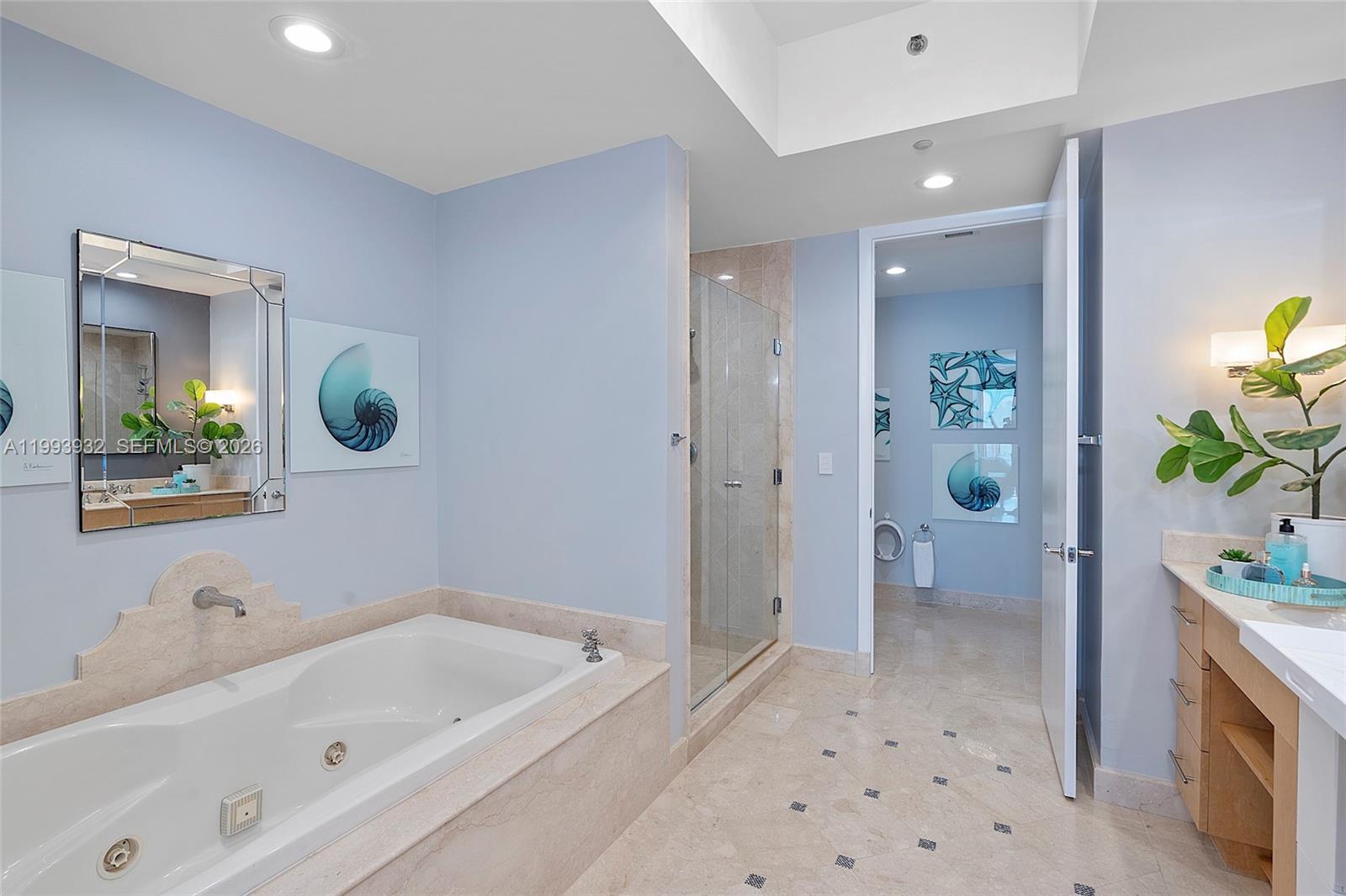 100 S Pointe Dr #506 Miami Beach, FL 33139