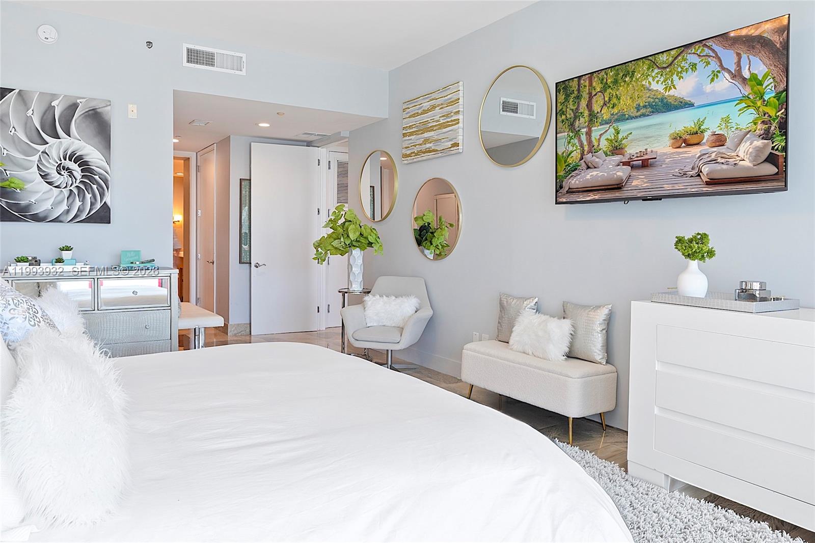 100 S Pointe Dr #506 Miami Beach, FL 33139