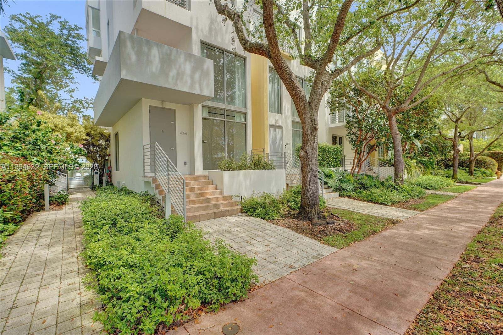 163 N Shore Dr #163-6 Miami Beach, FL 33141