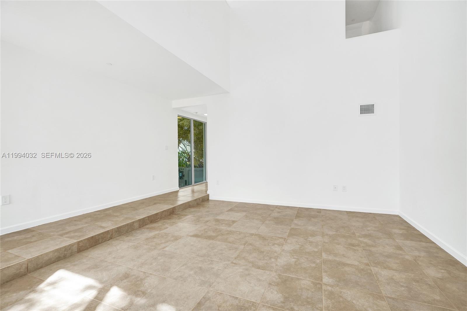 163 N Shore Dr #163-6 Miami Beach, FL 33141