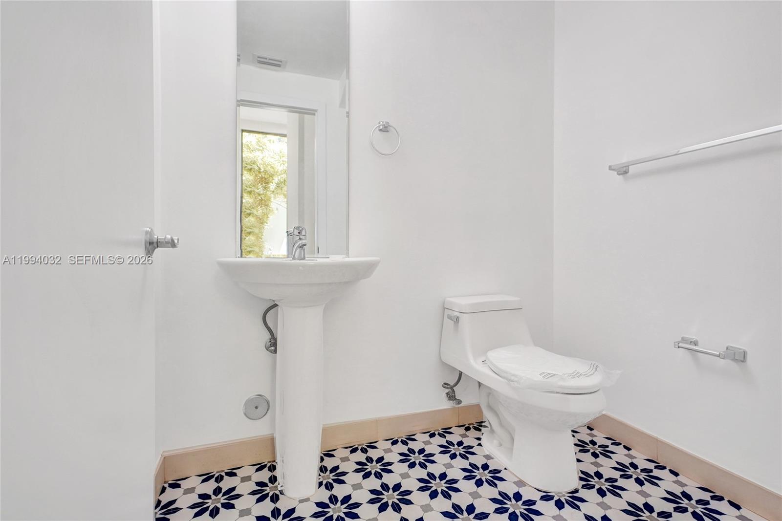 163 N Shore Dr #163-6 Miami Beach, FL 33141