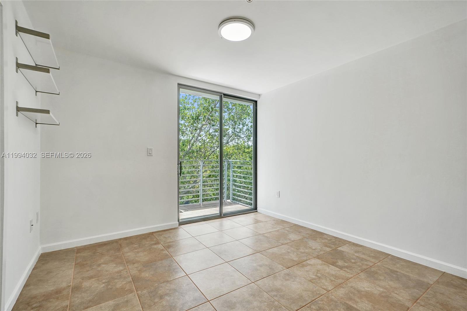 163 N Shore Dr #163-6 Miami Beach, FL 33141