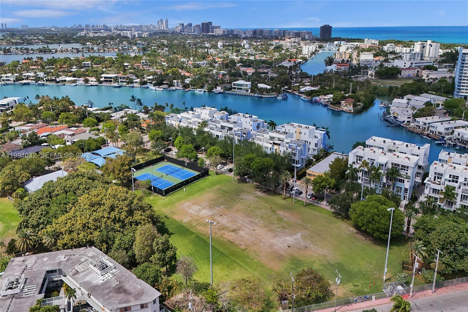 163 N Shore Dr #163-6 Miami Beach, FL 33141