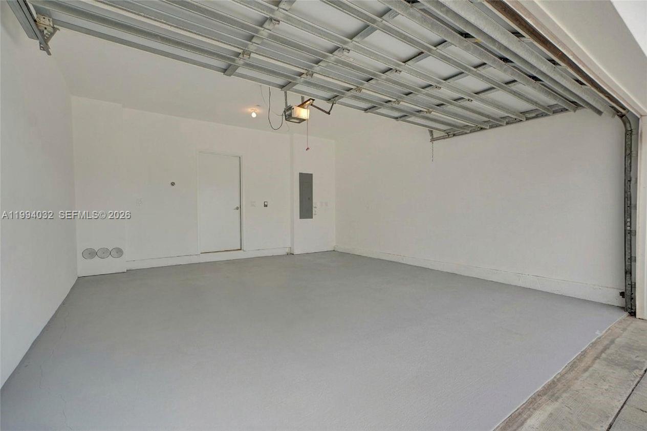 163 N Shore Dr #163-6 Miami Beach, FL 33141