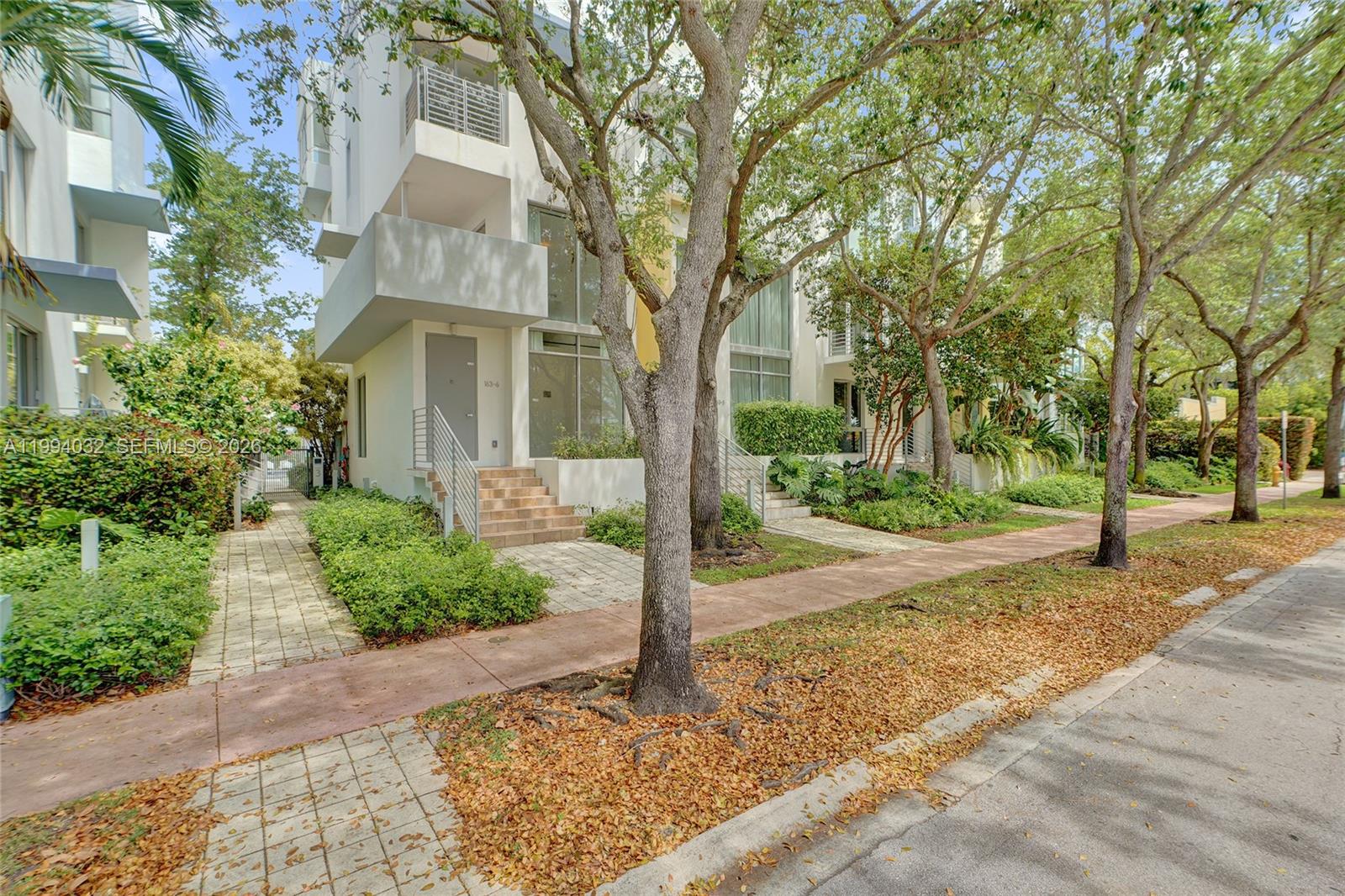 163 N Shore Dr #163-6 Miami Beach, FL 33141