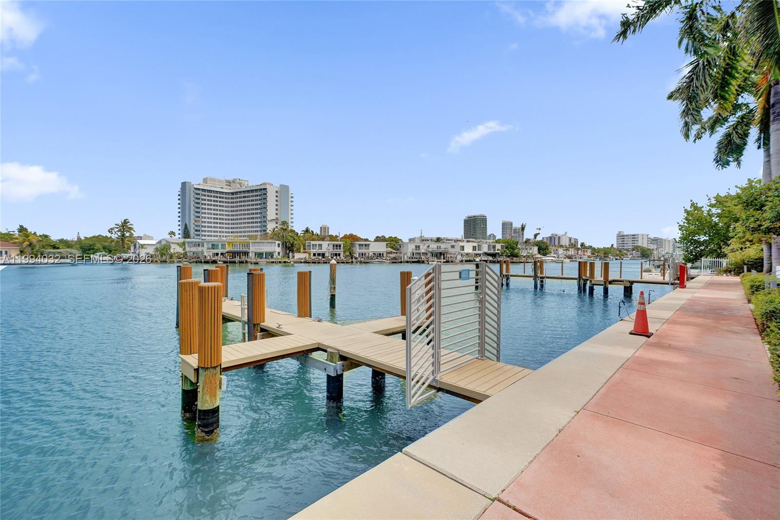 163 N Shore Dr #163-6 Miami Beach, FL 33141