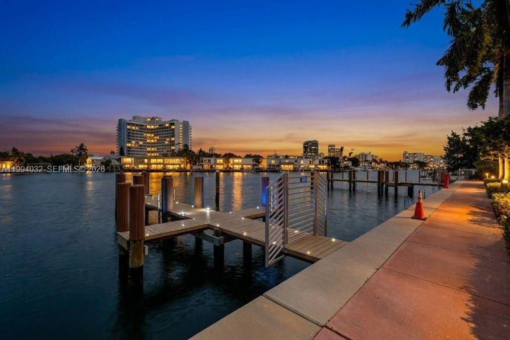 163 N Shore Dr #163-6 Miami Beach, FL 33141