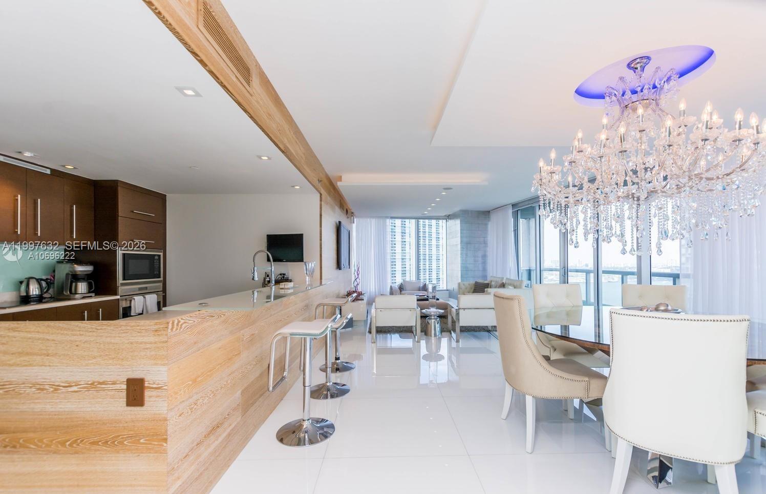 image Icon Brickell I1