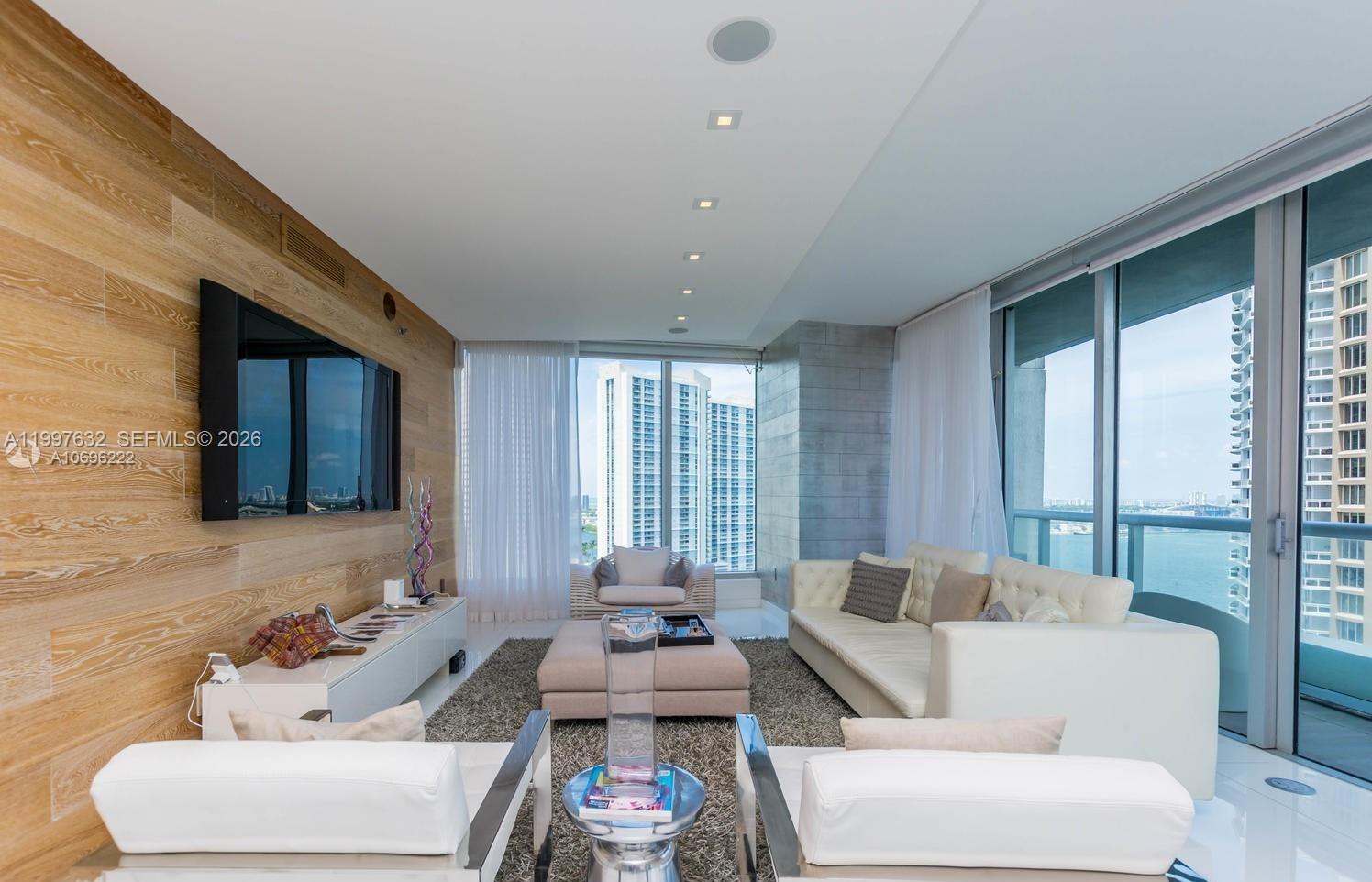 image Icon Brickell I2