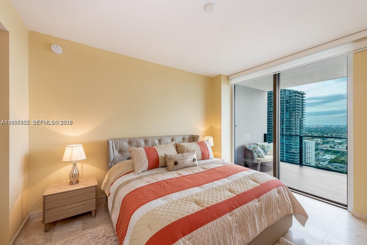 image Reach Brickell City Centre2