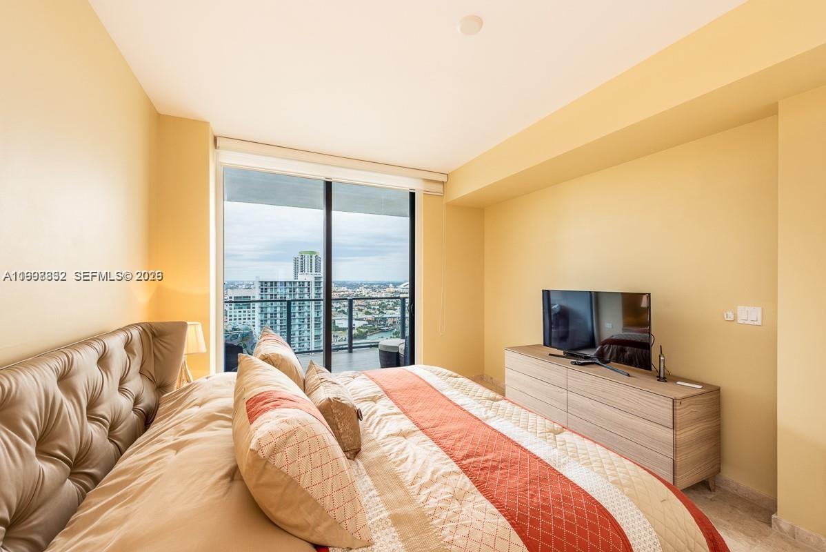 image Reach Brickell City Centre3