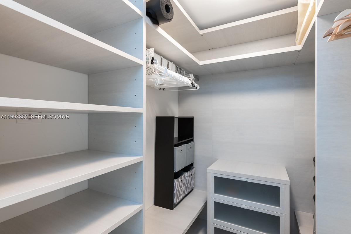 image Reach Brickell City Centre6