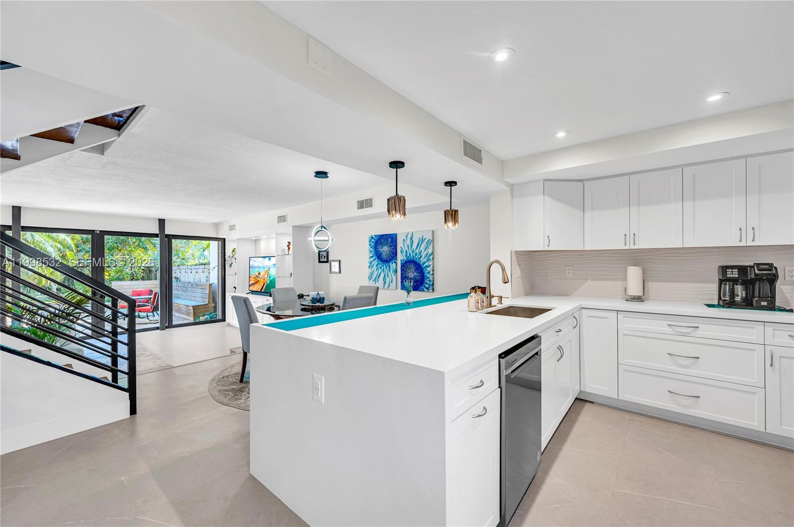 7018 SW 53rd Ln Miami, FL 33155