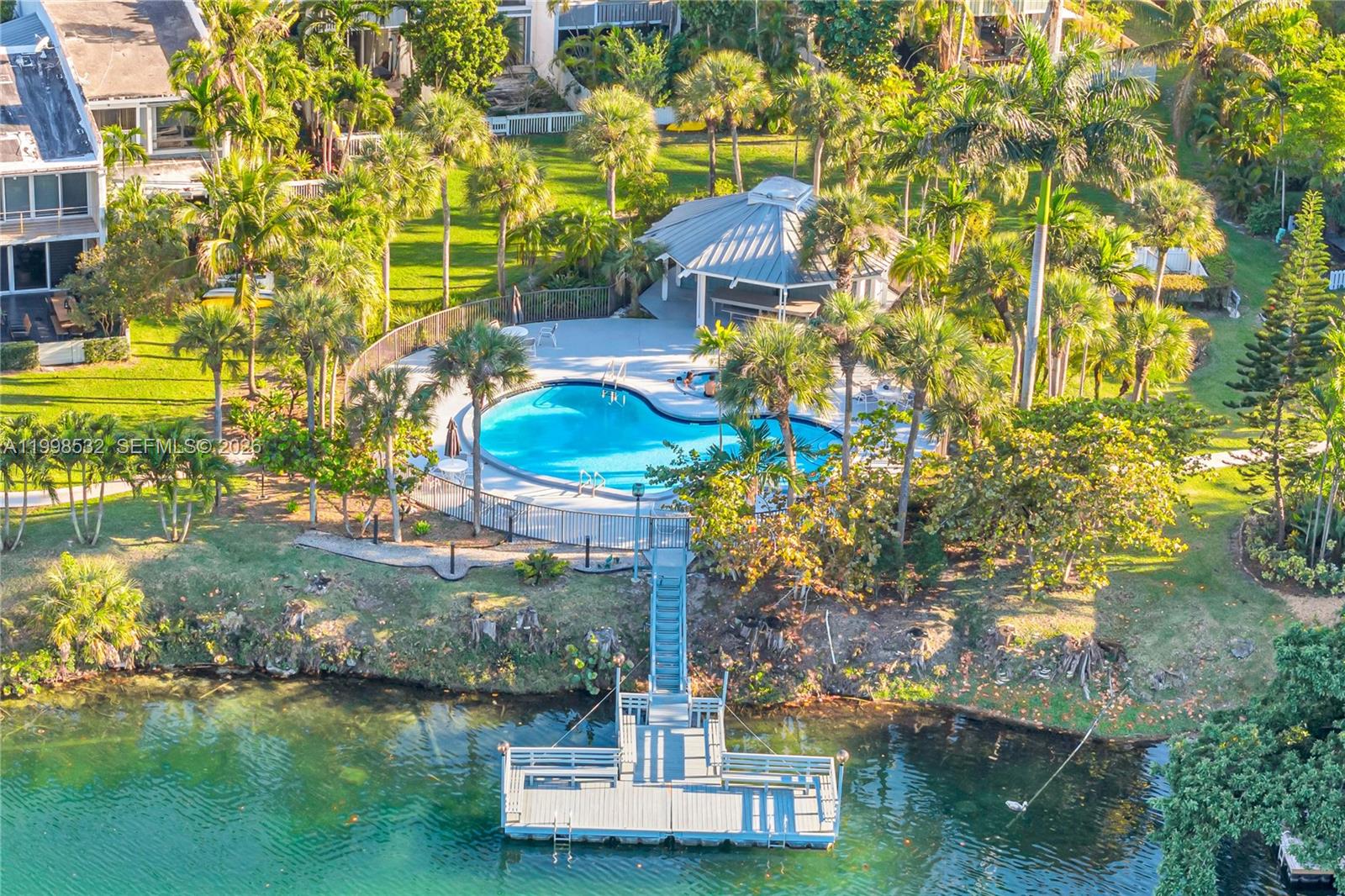 7018 SW 53rd Ln Miami, FL 33155