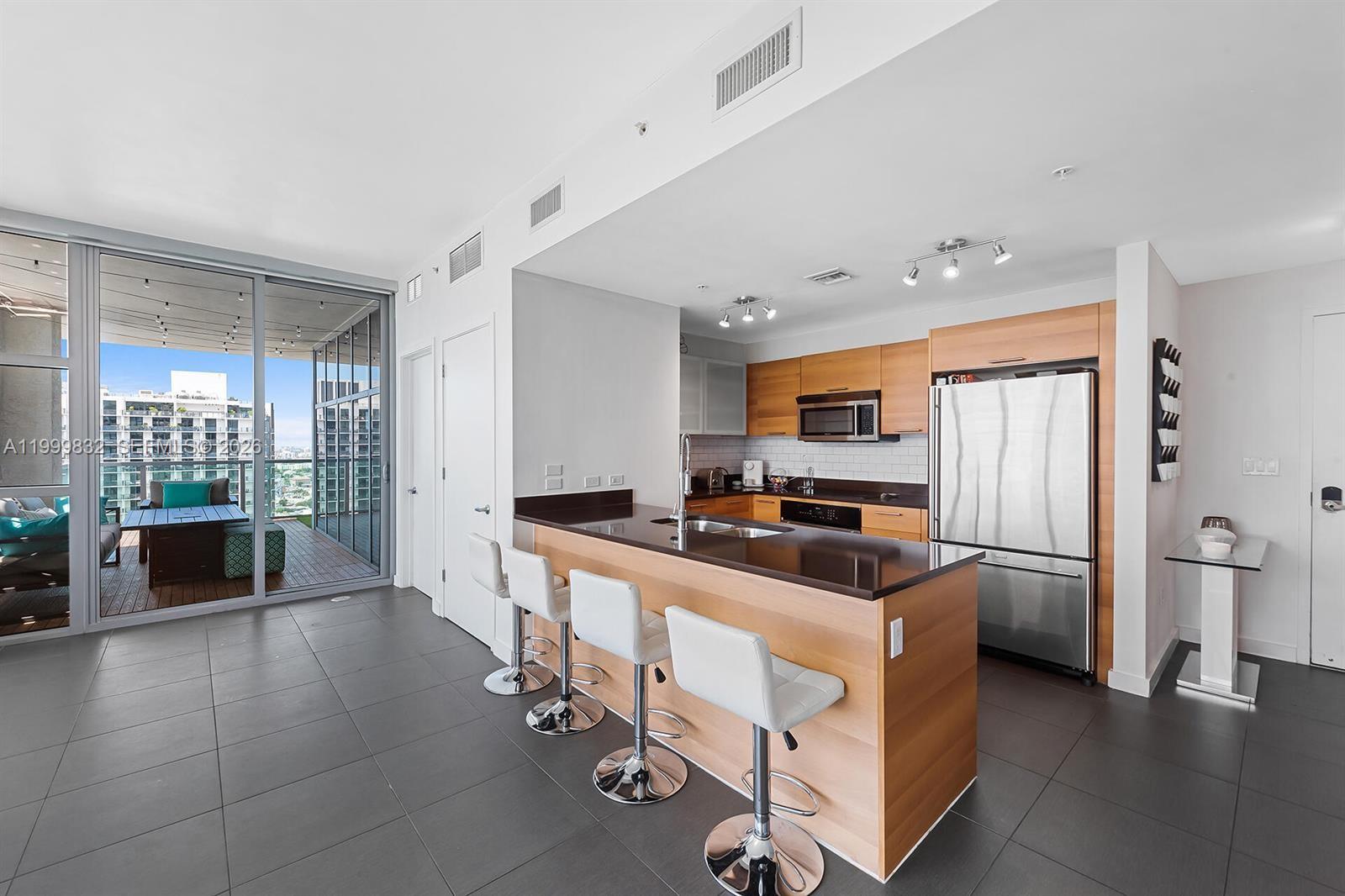 image 4 Midtown25