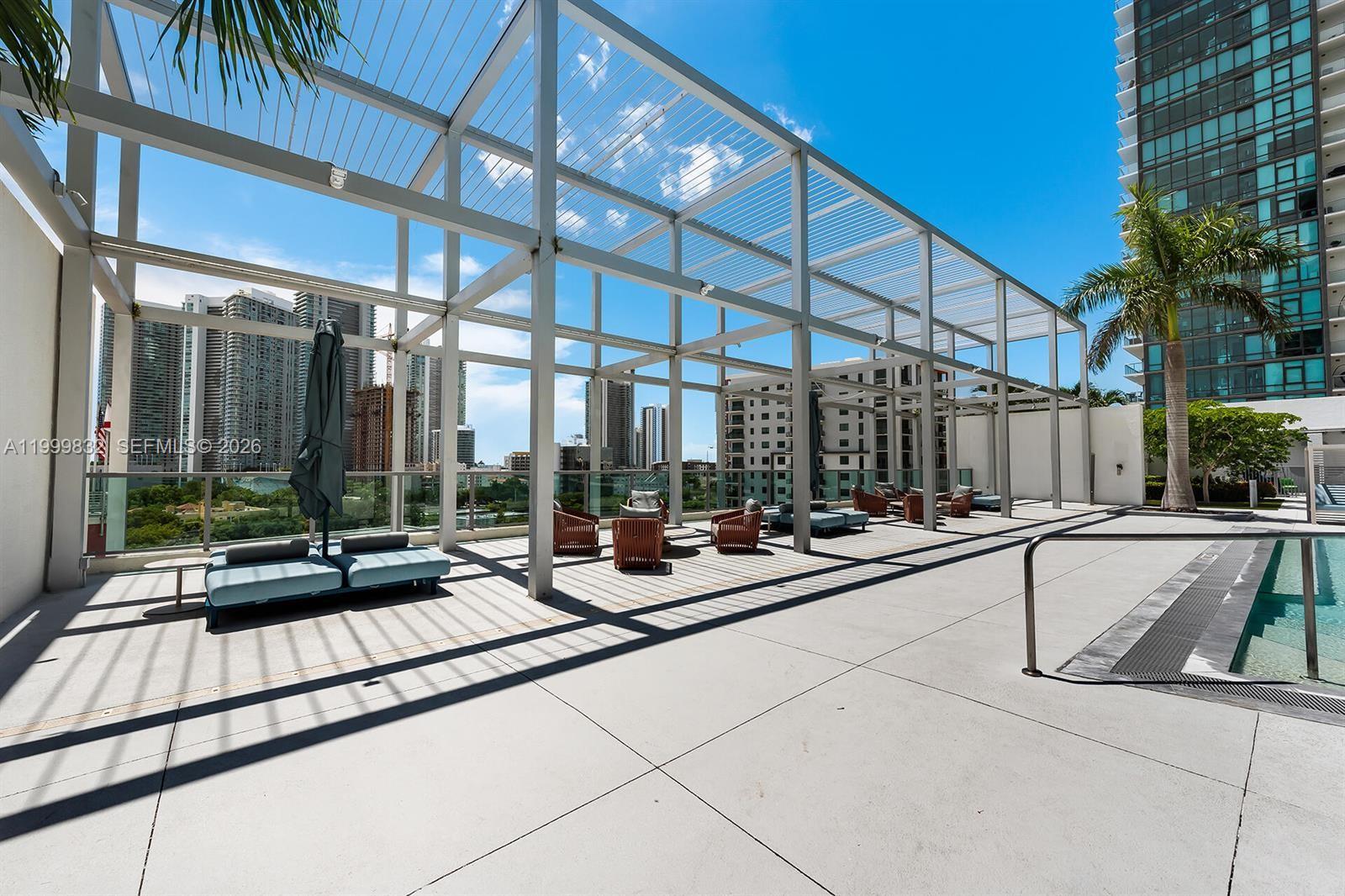 image 4 Midtown3