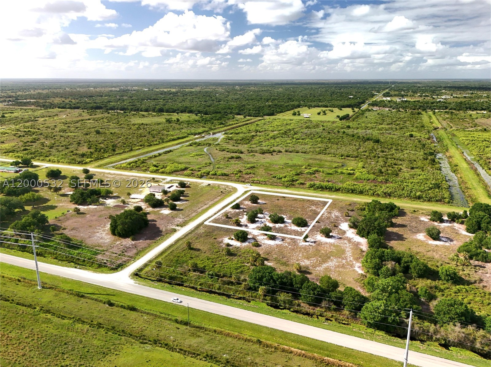 16734 NW 242nd Okeechobee, FL 34972