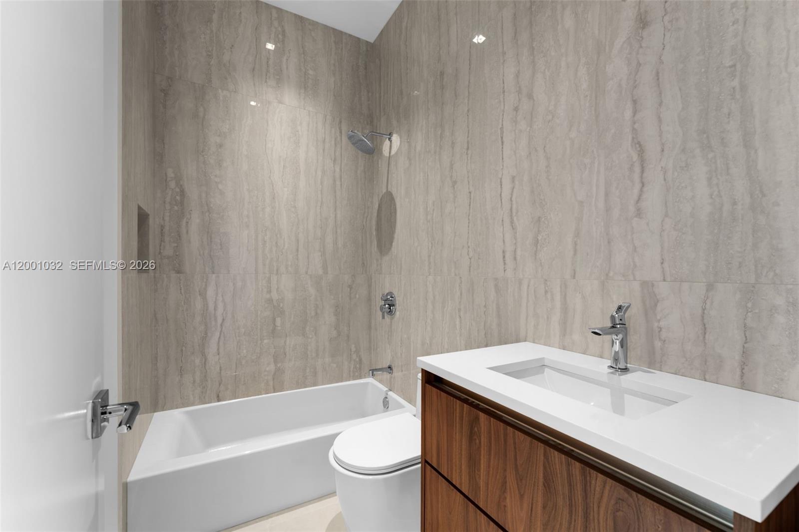 7980 SW 184th Ter Cutler Bay, FL 33157