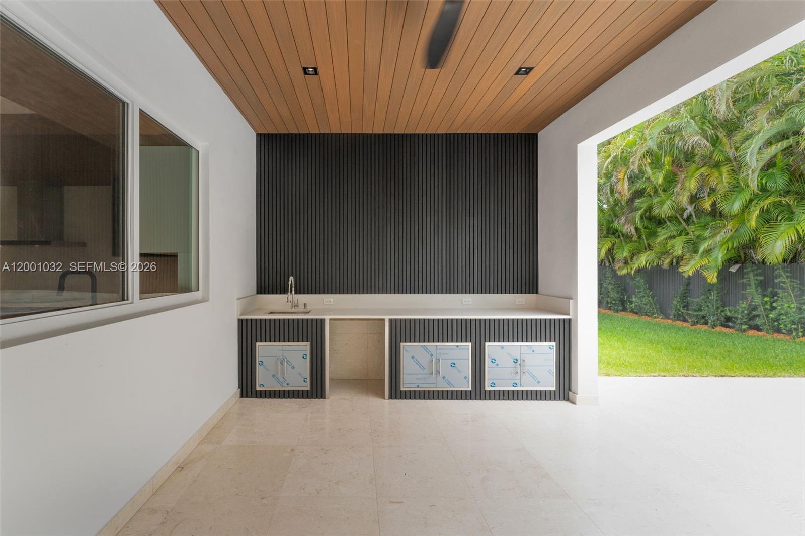 7980 SW 184th Ter Cutler Bay, FL 33157