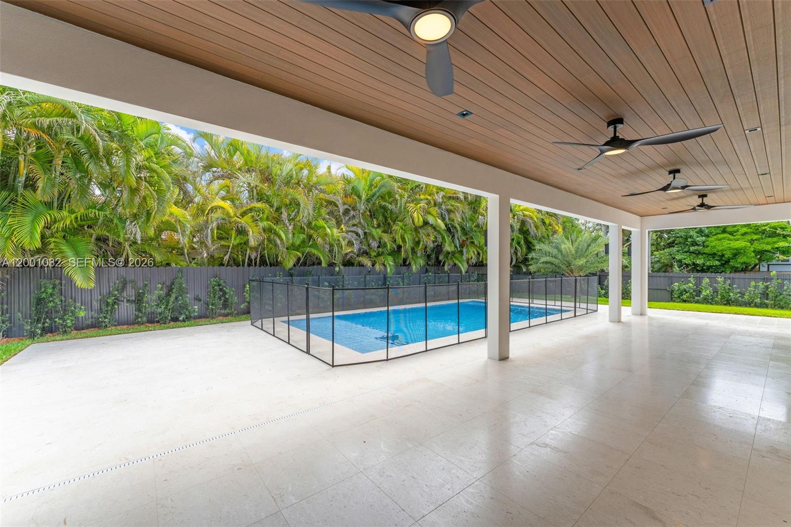 7980 SW 184th Ter Cutler Bay, FL 33157