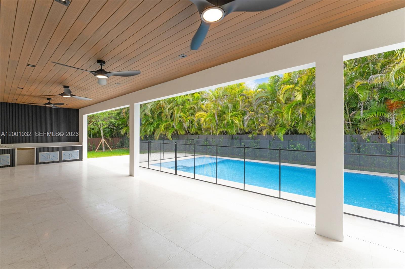 7980 SW 184th Ter Cutler Bay, FL 33157