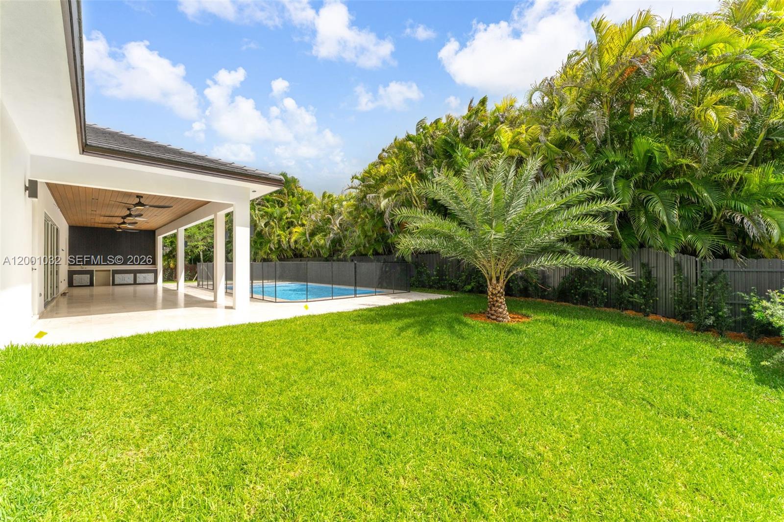 7980 SW 184th Ter Cutler Bay, FL 33157