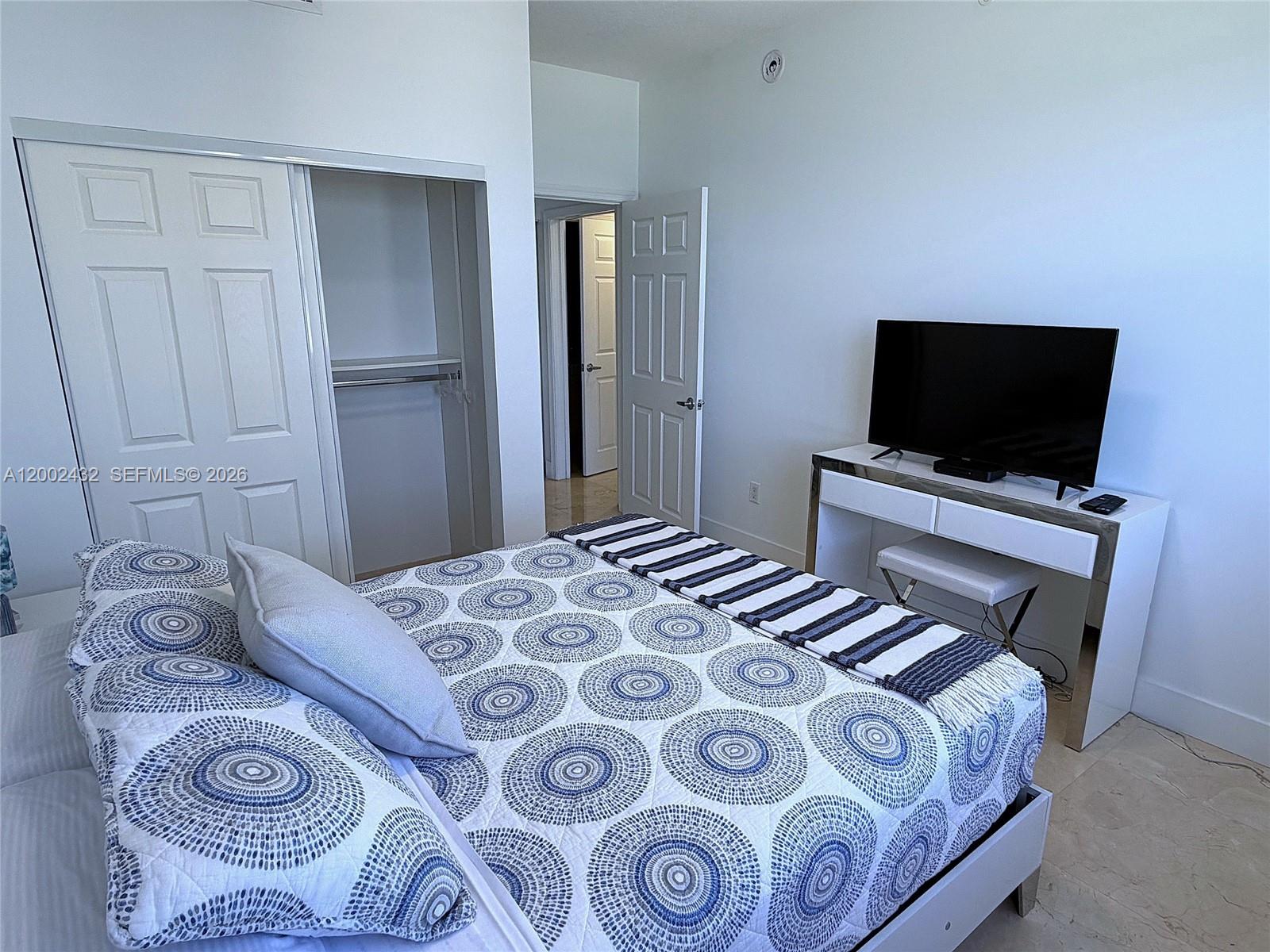 image 2080 Ocean Drive24