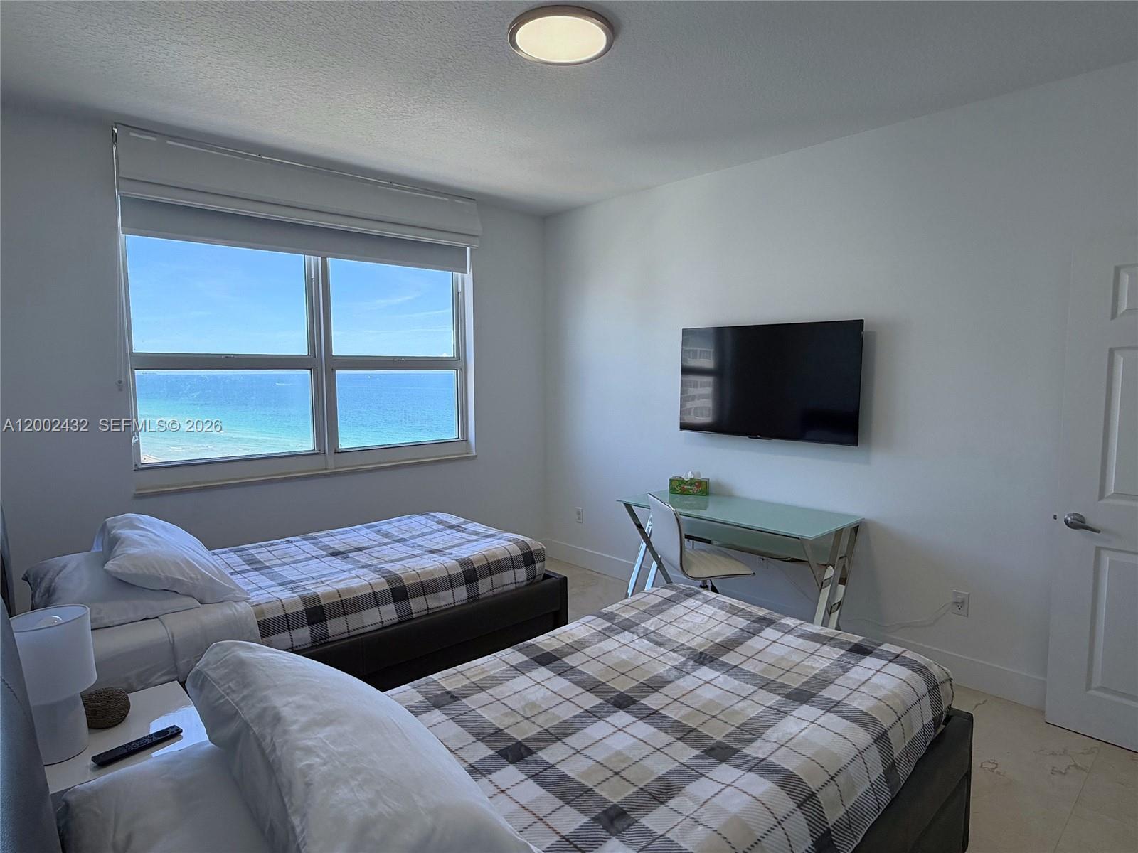 image 2080 Ocean Drive25