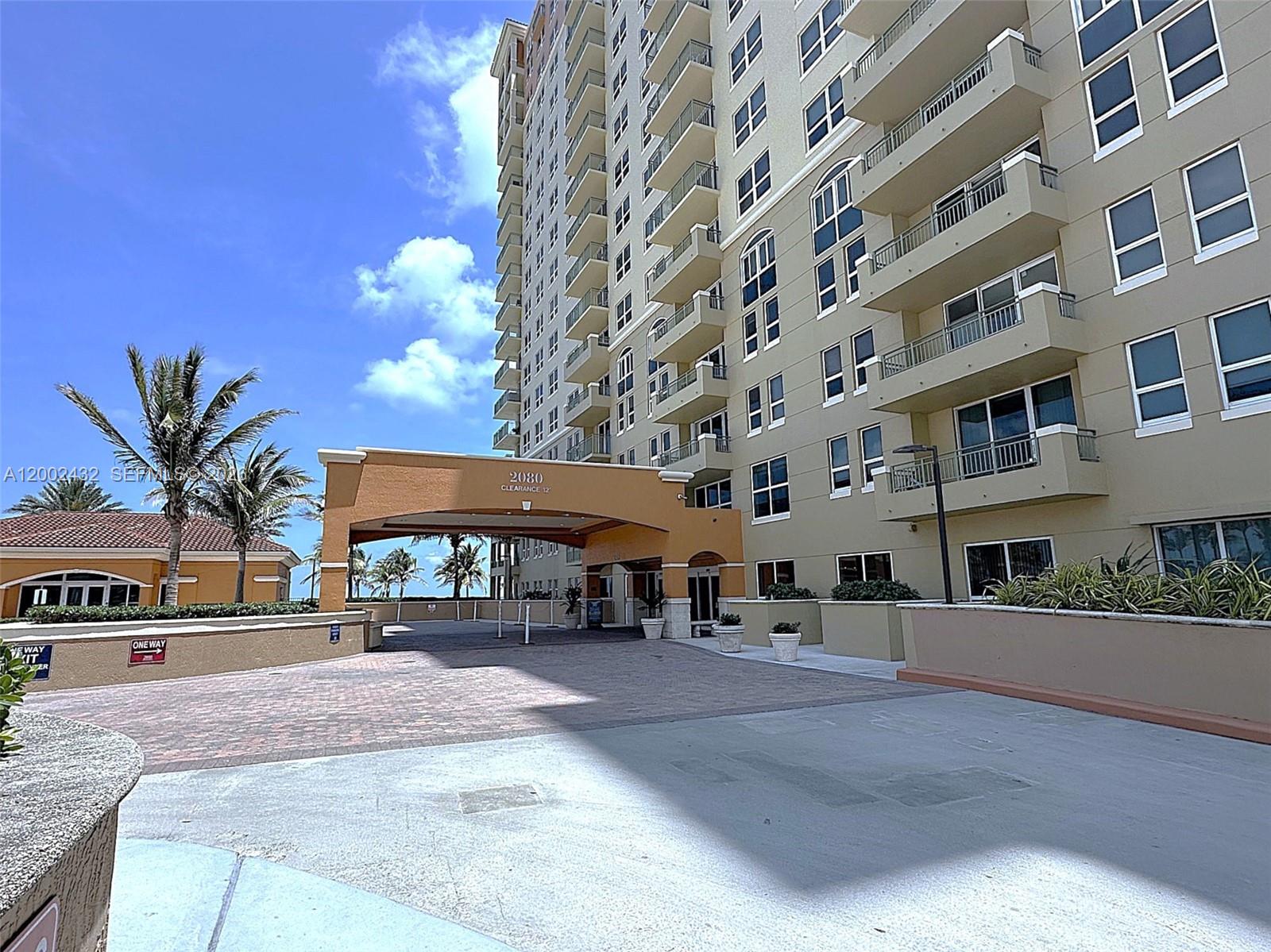 image 2080 Ocean Drive49