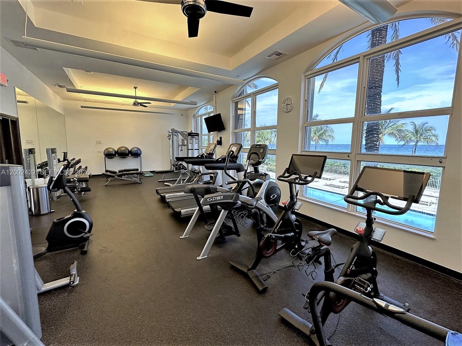 image 2080 Ocean Drive51