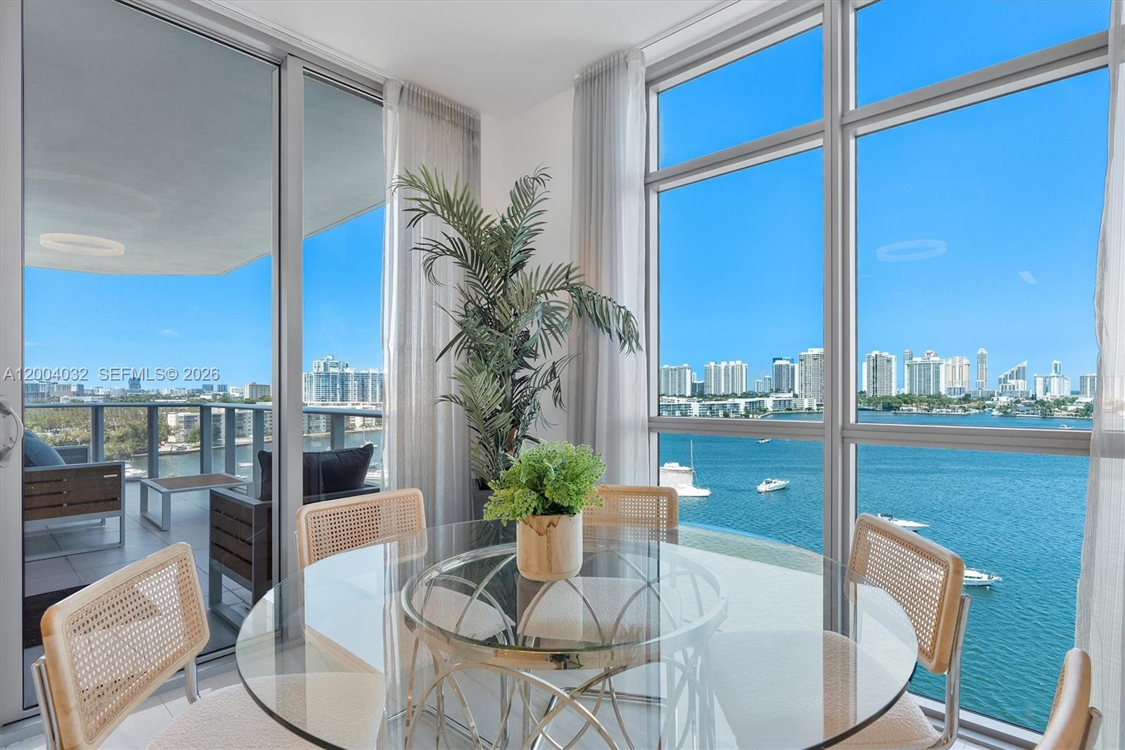 image Marina Palms Residen12