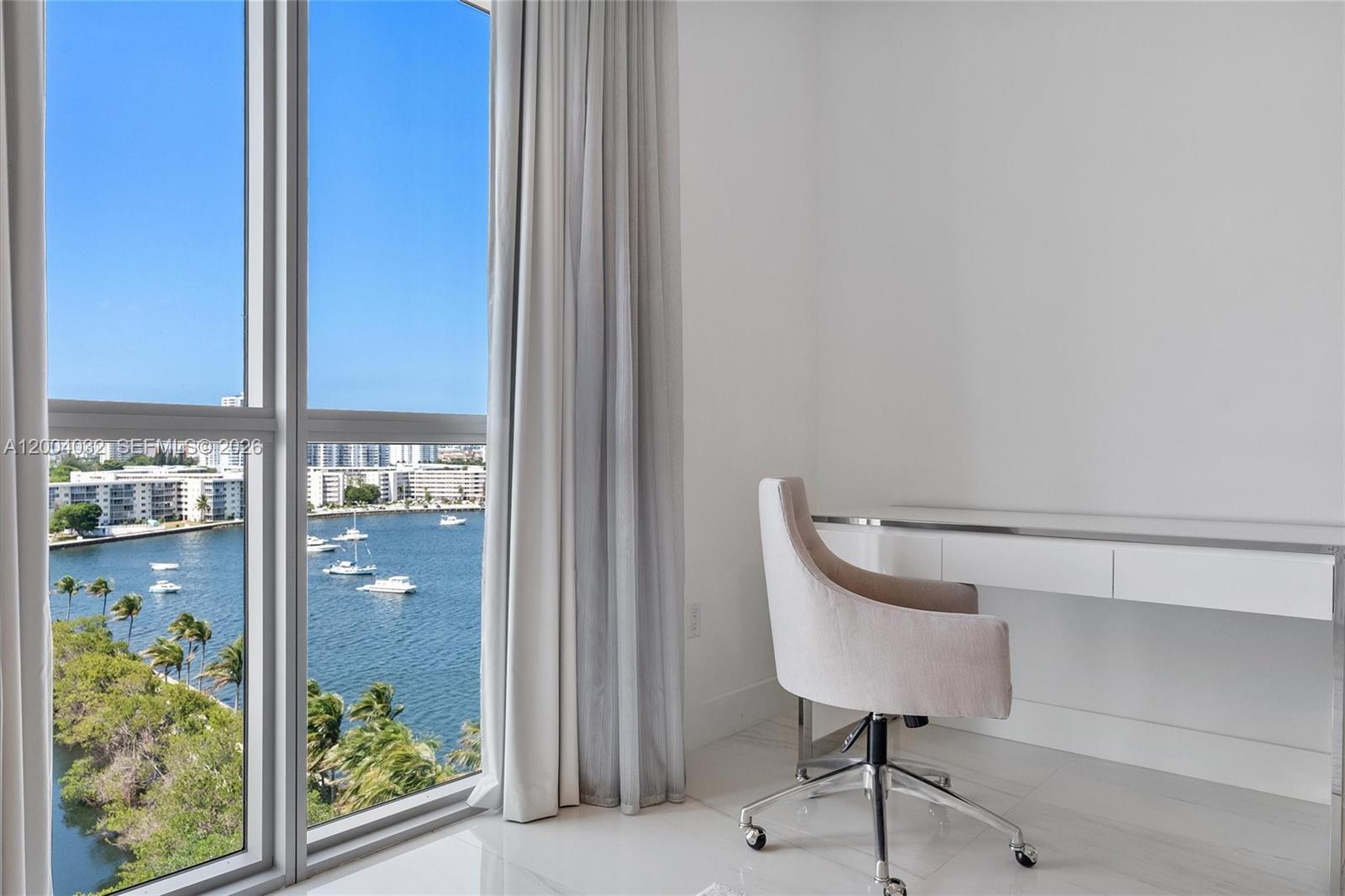 image Marina Palms Residen16