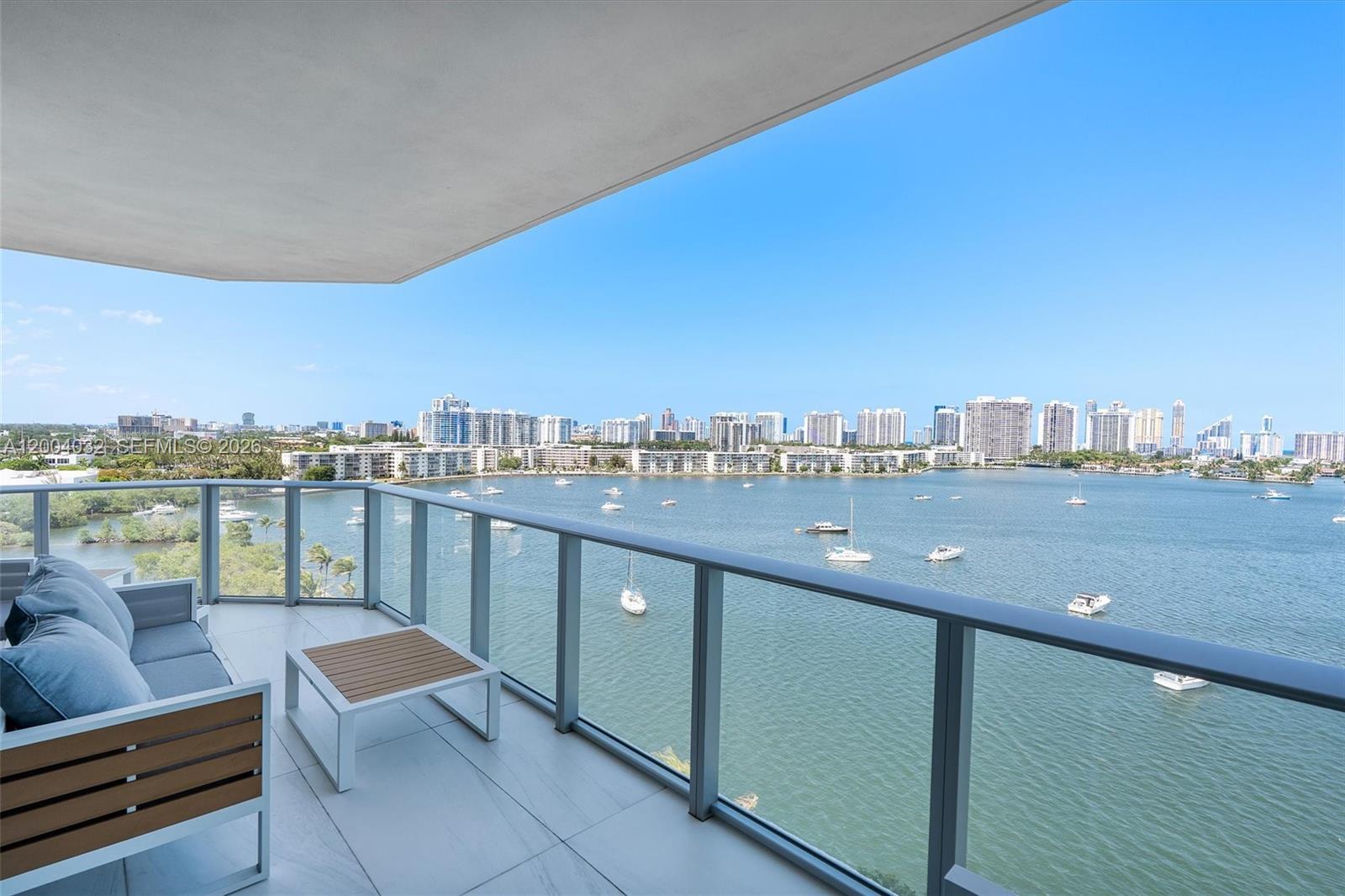 image Marina Palms Residen1