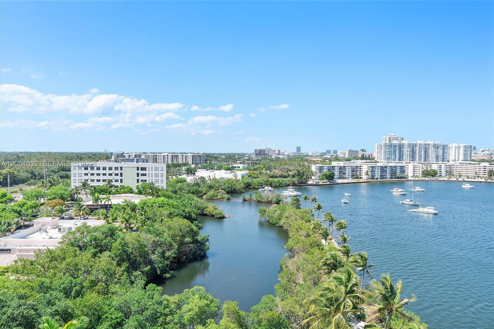 image Marina Palms Residen5