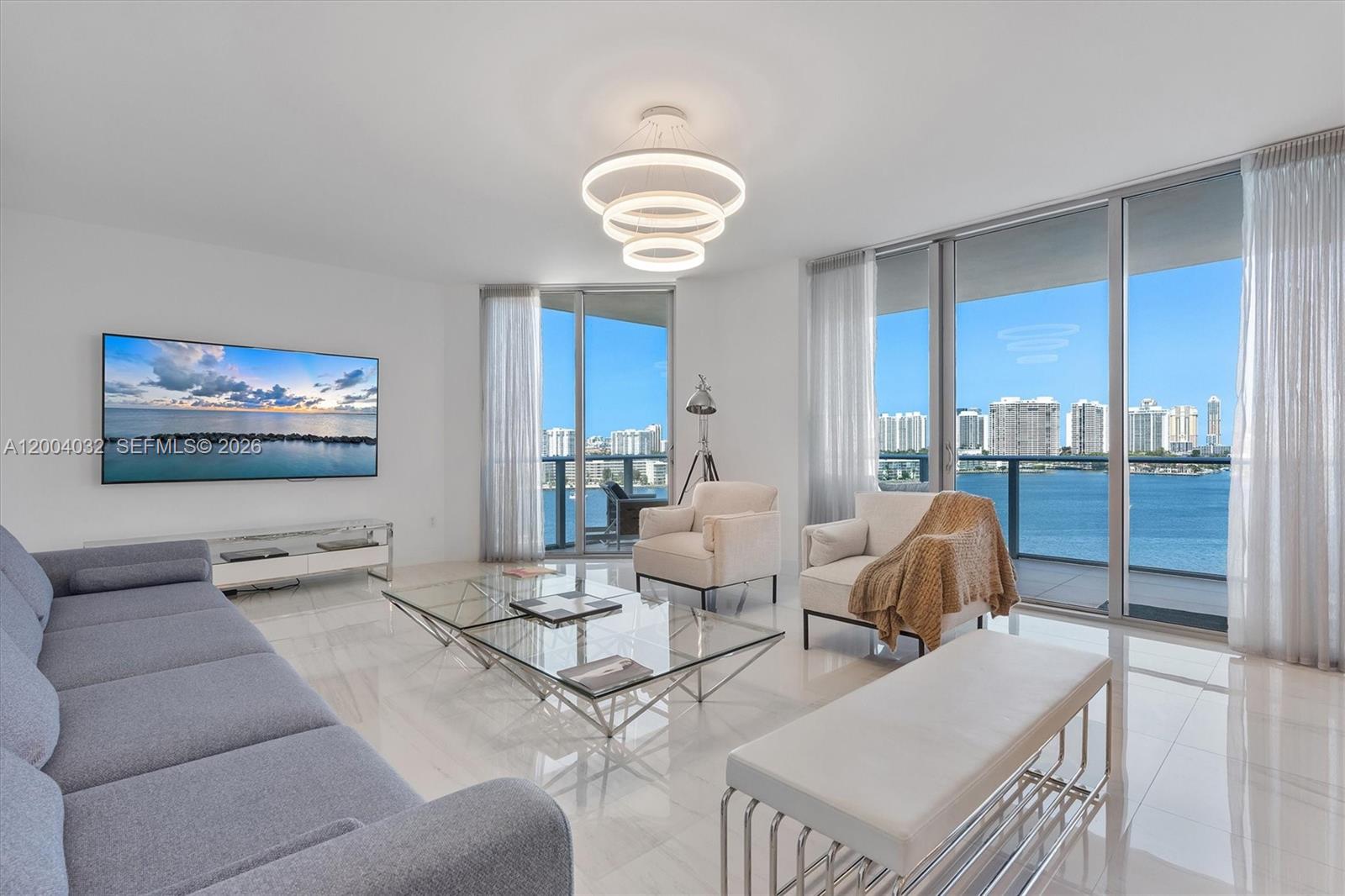 image Marina Palms Residen8