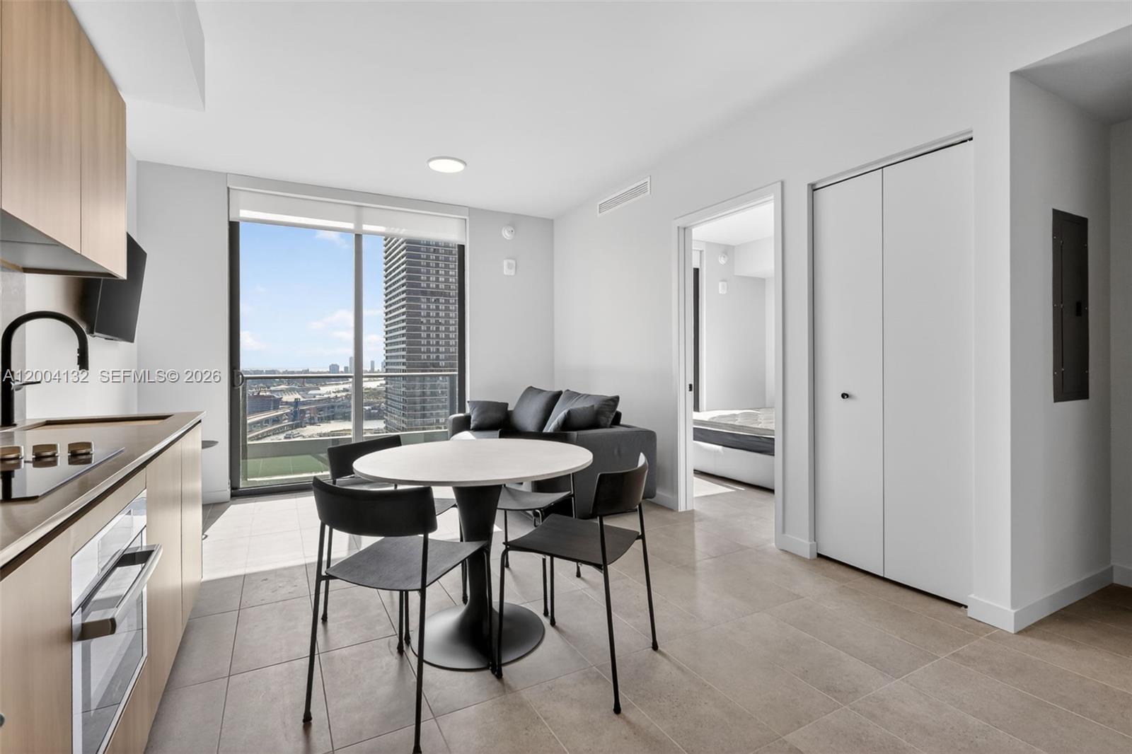 121 NE 5th Steet #3313