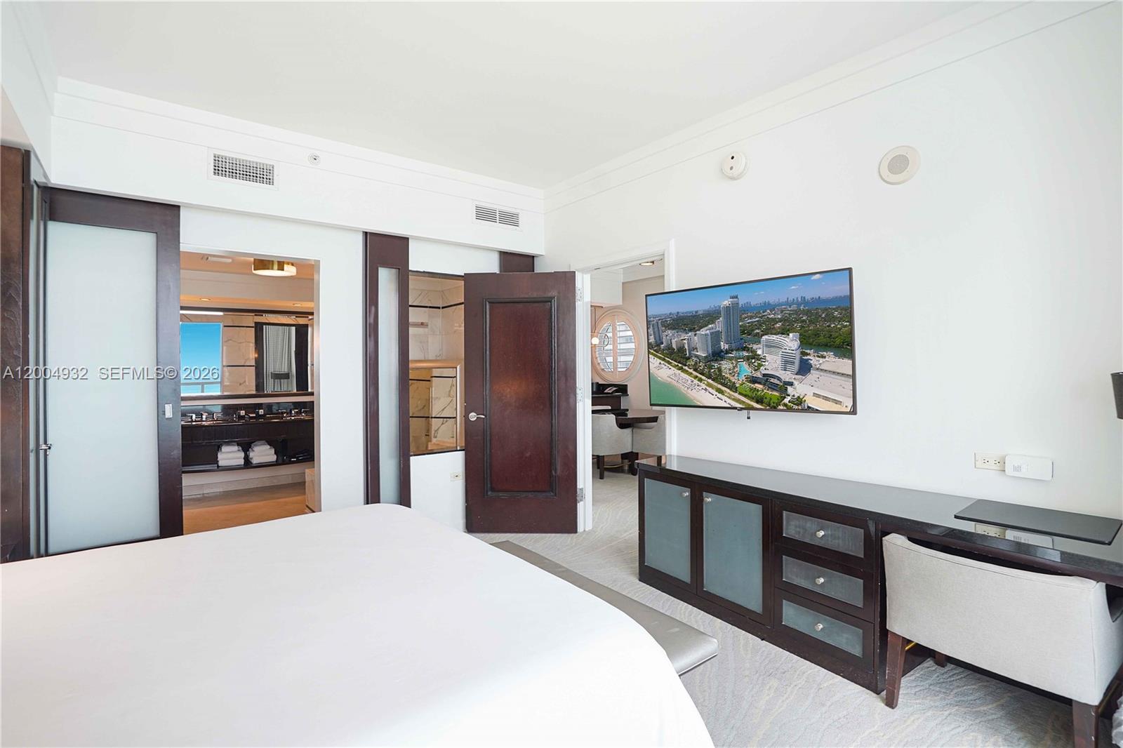 4391 Collins Ave #709 Miami Beach, FL 33140